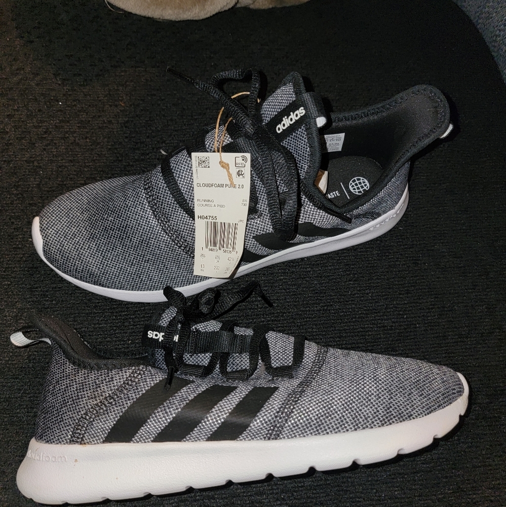 Adidas Women's Size 10 NEW